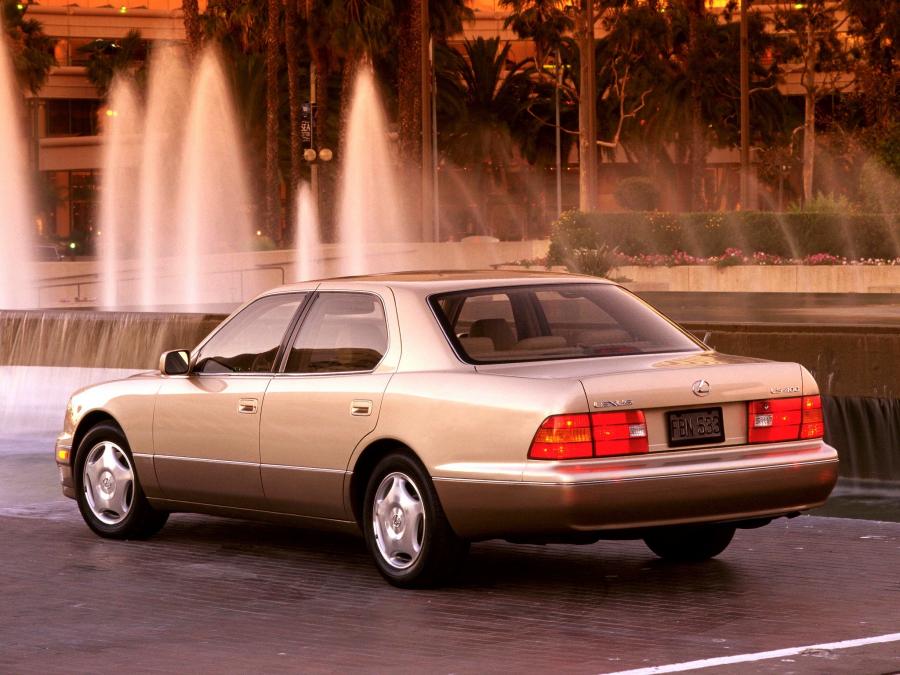  Lexus LS400 1997 года  (фото 4 из 16)
